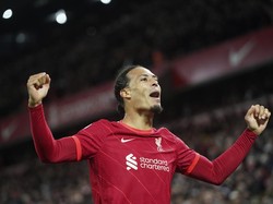 8. Virgil van Dijk, Southampton ke Liverpool – £75m (Rp 1,34 triliun). Foto: AP/Jon Super