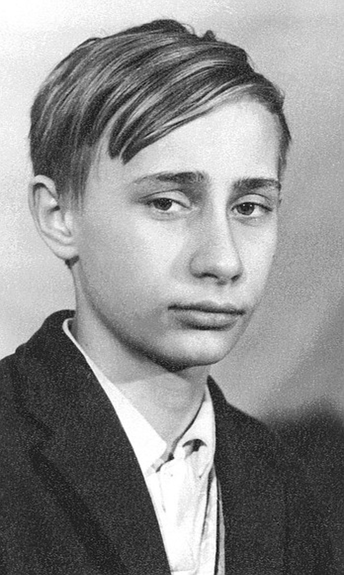 Vladimir Putin masa muda (Sumber: en.putin.kremlin.ru)