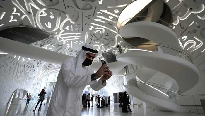 Wisatawan kunjungi Museum of The Future Dubai Wisatawan kunjungi Museum of The Future Dubai