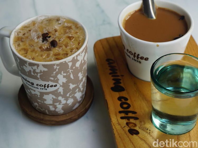 Warung Kopi Legendaris di Kalbar, Cabangnya Lebih Banyak dari Starbucks