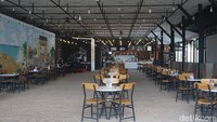 Dari pelayan yang bertugas, kami baru tahu bahwa Aming Coffee yang cabang SCC ini adalah milik anak Walikota Singkawang Tjhai Chui Mie. (Wahyu Setyo Widodo/detikTravel)