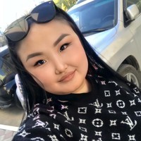 Tapi wanita cantik yang dikenal sebagai blogger itu memastikan pada para fans bahwa ia masih menyukai penampilan lamanya. Ia memastikan suatu saat mereka akan melihatnya lagi.Foto: Instagram @anzhelika_protodiakonova