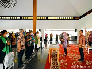 Pesan Bupati Ipuk ke PNS Baru: Jangan Malas, Tingkatkan Kapasitas Diri