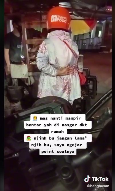 Driver ojol ditraktir makan nasi goreng