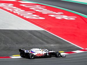 Imbas Serangan ke Ukraina, Sponsor Rusia Disingkirkan dari Mobil F1