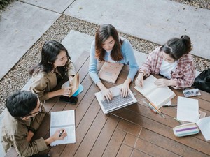 Mahasiswa Pakai AI untuk Kerjakan Tugas Kuliah, Dapat Nilai A