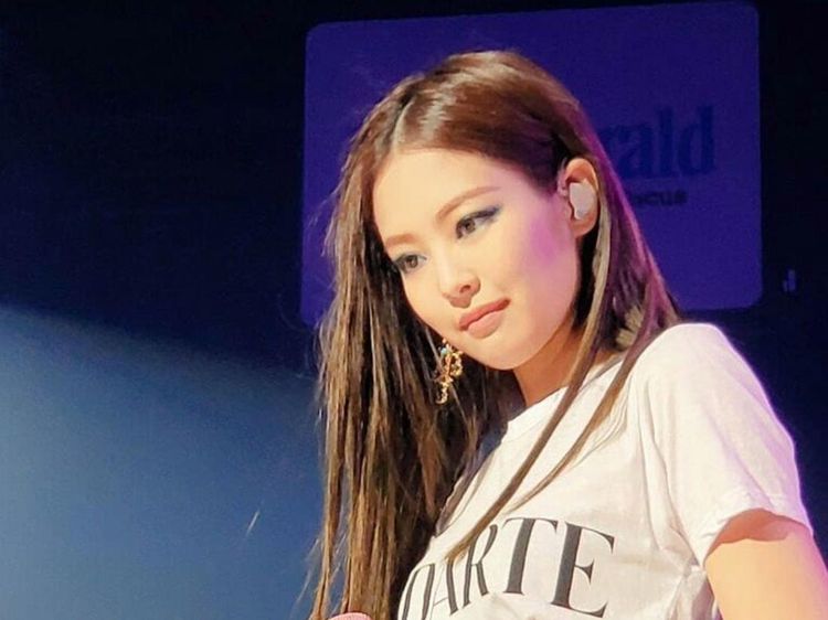 8 Potret Jennie BLACKPINK Dari Jarak Dekat, Tanpa Filter dan Editan
