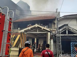 Kebakaran Rumah di Ngagel Surabaya Gegara Korsleting Kipas Angin