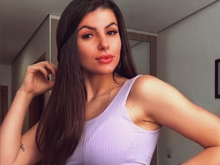 Lidia Luiza Influencer Lidia Luiza yang jadi wanita penggoda untuk uji kesetiaan pria.