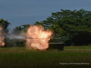 Hasil Uji Tembak Medium Tank Harimau Buatan Pindad