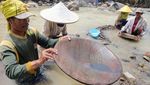 Obok-obok Sungai demi Emas Rp 450 Ribu/Gram