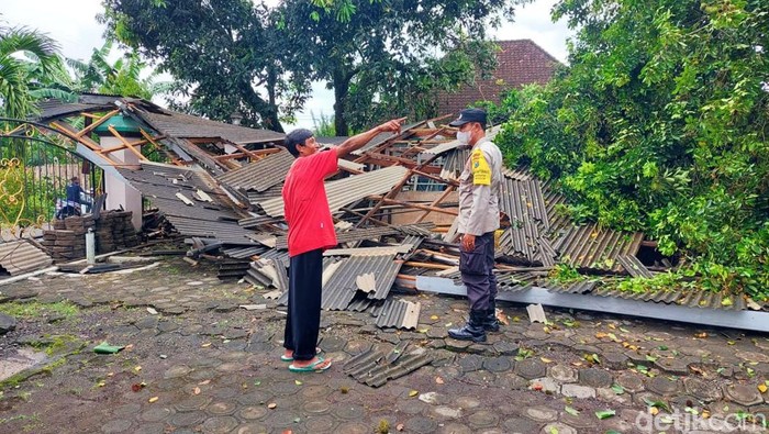 puting beliung di banyuwangi