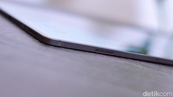 Galaxy Tab S8 Ultra sudah mendukung koneksi 5G. Foto: Adi Fida Rahman/detikINET