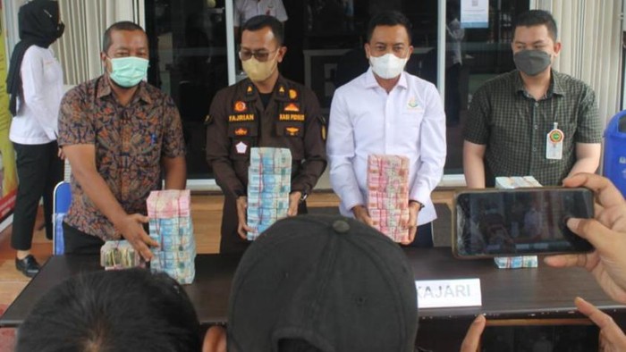 Sebanyak 14 orang kepala puskesmas di Kepri mengembalikan dana kelebihan bayar insentif COVID-19 sebesar Rp 1,9 miliar. Sebesar Rp 200 juta lagi belum dibayar. (dok Istimewa)