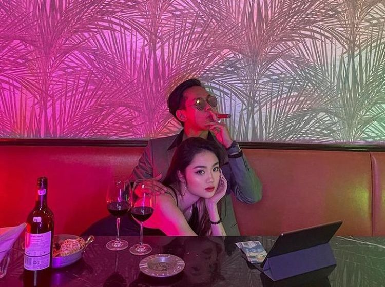 Intip Momen Vanessa Khong dan Indra Kenz Saat Kulineran di Luar Negeri