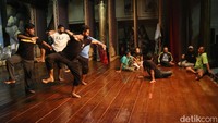 Paguyuban Wayang Orang (WO) Bharata didirikan pada 5 Juli 1972. Pada tahun ini Paguyuban Wayang Orang (WO) Bharata berusia 50 tahun.