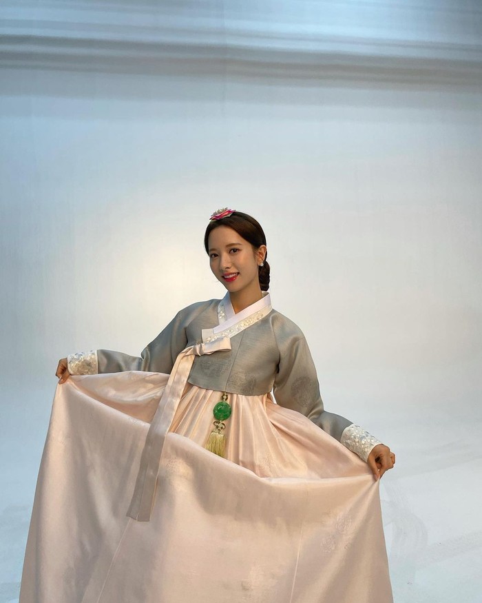 Bona WJSN pemeran Ko Yu Rim di drama Korea Twenty-Five Twenty-One.