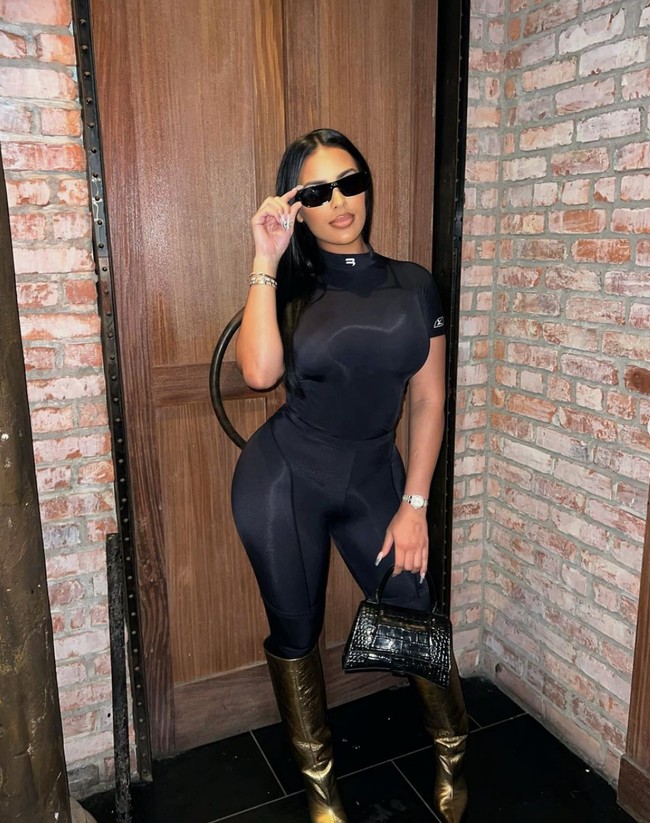 Chaney Jones cukup populer di Instagram. Meskipun akunnya belum terverifikasi, ia sudah memiliki 209 ribu follower. Foto: Instagram/@chaneyjonesssss