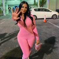 Sosok Chaney Jones jadi sorotan karena perawakan maupun penampilannya dinilai sangat mirip dengan Kim Kardashian. Foto: Instagram/@chaneyjonesssss