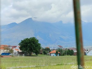 Bisa Berendam Air Panas Usai Bertanding di Lapangan Rancabango Garut