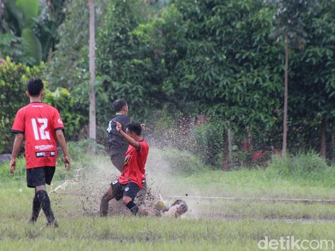Lapangan Sepak Bola Rancabango Garut