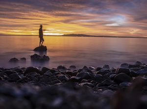 Pesona Senja di Pantai Taman Jaya Pandeglang