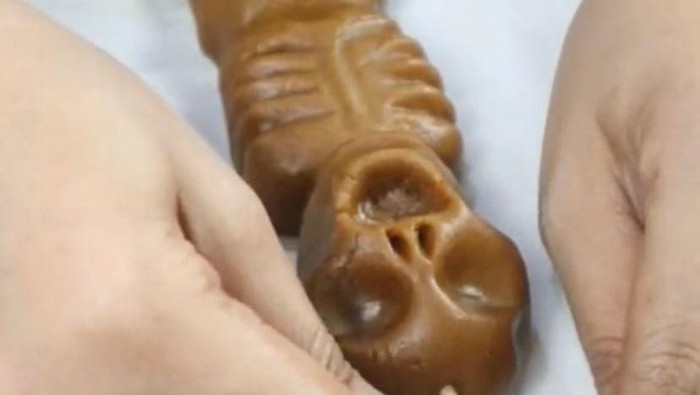 Ngeri Banget! Cookies Ini Bentuknya Seperti Boneka Jenglot Asli