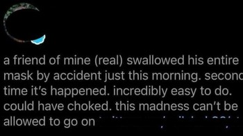 Siapa yang pernah tersedak masker? Foto: yeahthatdefinitelyhappened via Bored Panda