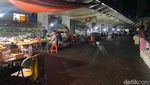 Meriahnya Pasar Kue Subuh di Blok M, Pusatnya Jajanan Pasar Murah!