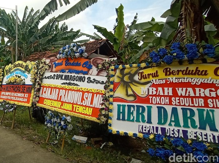 Tokoh Sedulur Sikep, Mbah Gono, meninggal dunia kemarin dan dimakamkan hari ini, Sabtu (26/2/2022).
