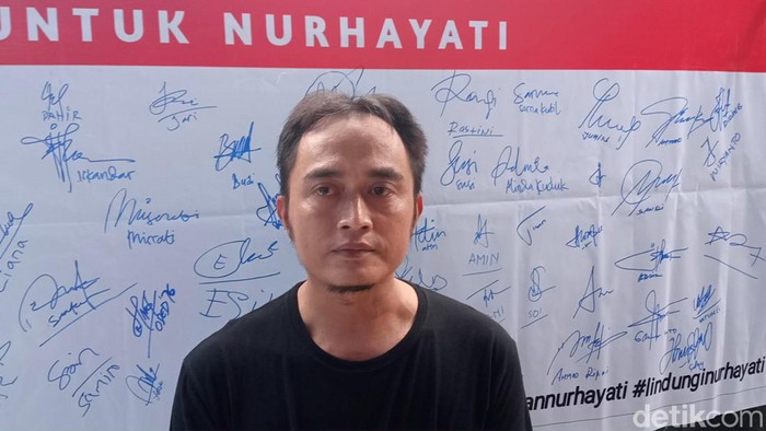 Junaedi, kakak Nurhayati.