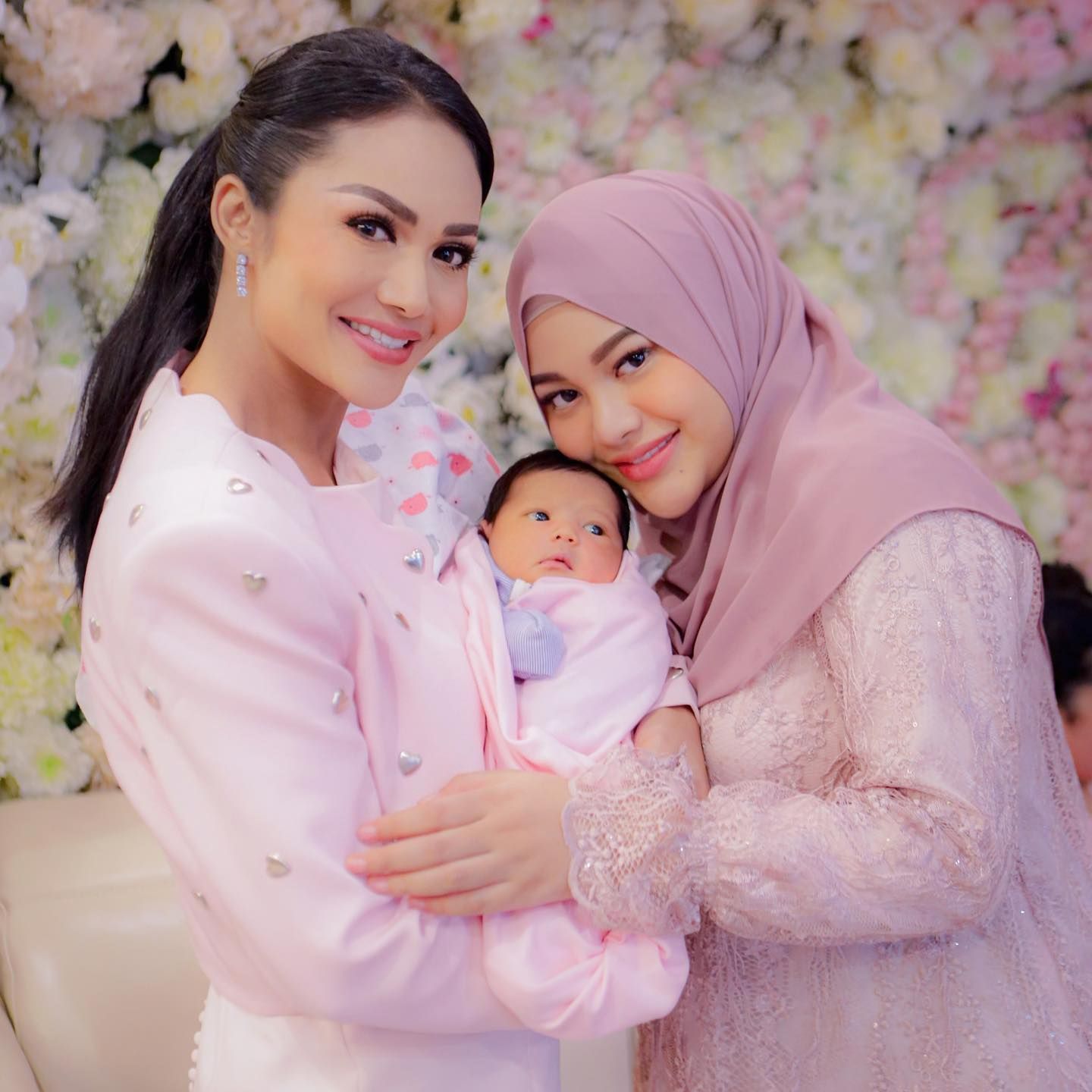 Krisdayanti dan Aurel