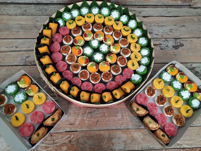 Kue Tampah Kue Tampah