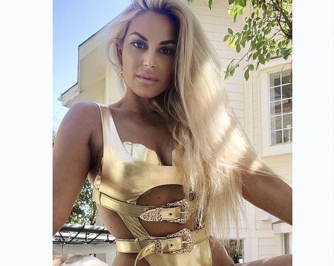 Untuk mewujudkan keinginannya itu, Maria melakukan operasi pembesaran payudara. Dari ukuran 34B menjadi 34D. Foto: dok. Instagram