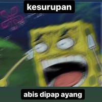 Lihat story ayang aja udah bikin senyum-senyum sendiri, apalagi kalauu dikasih pap sama ayang. Gini deh jadinya, langsung kayak kesurupan. Foto: Twitter