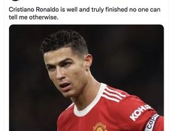 Meme Ronaldo Tumpul Sampai Ibunya Sedih
