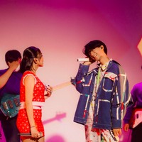 Naura dan Devano juga beberapa kali manggung bersama. Keduanya juga dikenal sebagai penyanyi. Foto: dok. Instagram/@naura.ayu