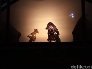 Pesan Sarat Makna dari Pagelaran Wayang Gagrak di Cirebon