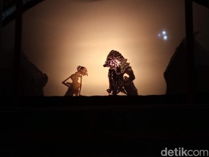 Pesan Sarat Makna dari Pagelaran Wayang Gagrak di Cirebon