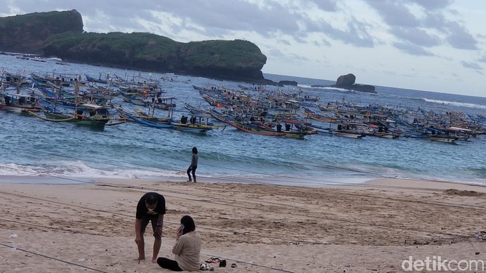 Pantai Ambulu Jember