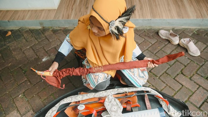 Arum Nazlus Shobah tiga kali meraih juara dalam kompetisi memanah sambil berkuda di Turki. Aksinya viral di media sosial, Minggu, 27/2/2022.