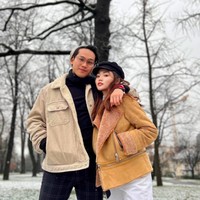 Dari foto-foto di Instagram, Indra Kenz juga menyeret tunangannya Vanessa Khong untuk menikmati gaya hidup hedon. Indra kerap mengajak Vanessa berlibur ke luar negeri. Foto: dok. Instagram