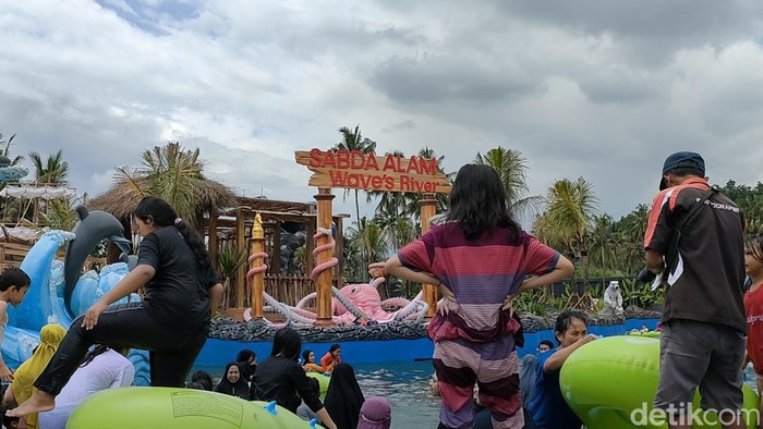 Wisata di Cipanas Garut.