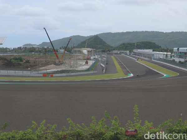 Foto: Intip Bukit Jokowi di Sirkuit Mandalika