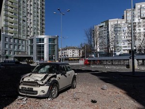 Tempuh 800 Km untuk Mengungsi, Warga Ukraina: Tak Ada Kehidupan di Kiev
