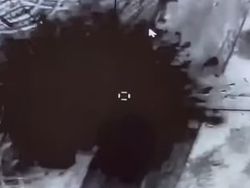 Penampakan Ukraina Hancurkan Konvoi Rusia Pakai Drone