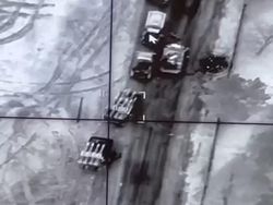 Penampakan Ukraina Hancurkan Konvoi Rusia Pakai Drone