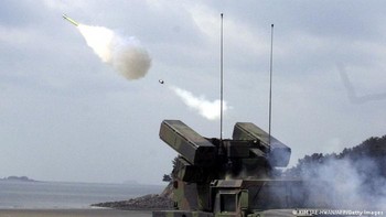 Aksi rudal Stinger ketika militer AS latihan perang dengan militer Korea Selatan beberapa waktu yang lalu. Foto: KIM JAE-HWAN/AFP/Getty Images