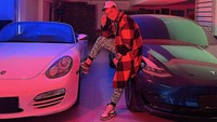 Setelah beli Tesla, dia juga membungkus Toyota Supra GR di Showroom Prestige Image Motorcars. Indra pun iseng membeli karena mengingat momen hidupnya ketika masih menginjak bangku sekolah, sebab Honda Supra merupakan motor pertamanya. 