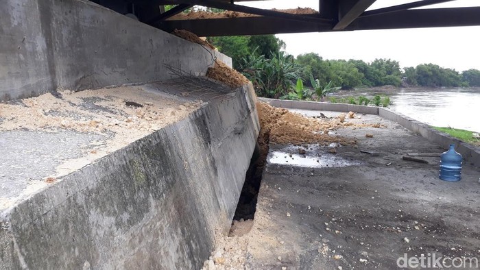 jembatan glendeng